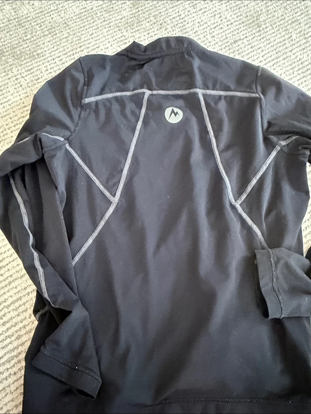 Marmot boys  Long-Sleeve base layer Black size medium